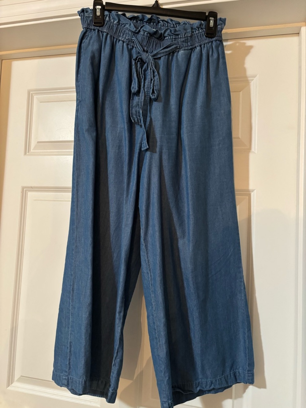 Michael Kors Chambray Tie-Waist Wide Leg Pants in Light Blue size small